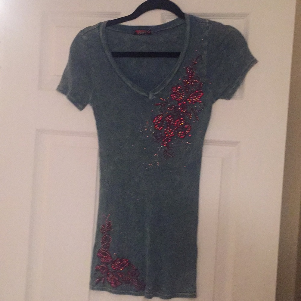 T Party NWOT mineral washed short sleeve top